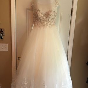 Wedding dress